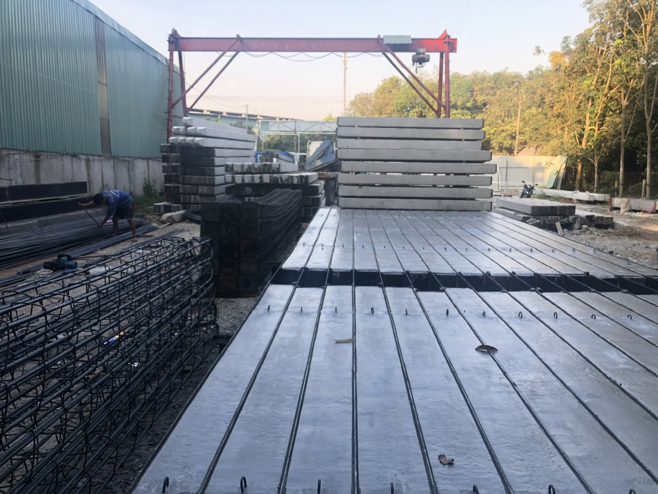 Cung cấp cọc bê tông 250x250 – Công trình bờ kè nội địa Hòa Thành, Tây Ninh