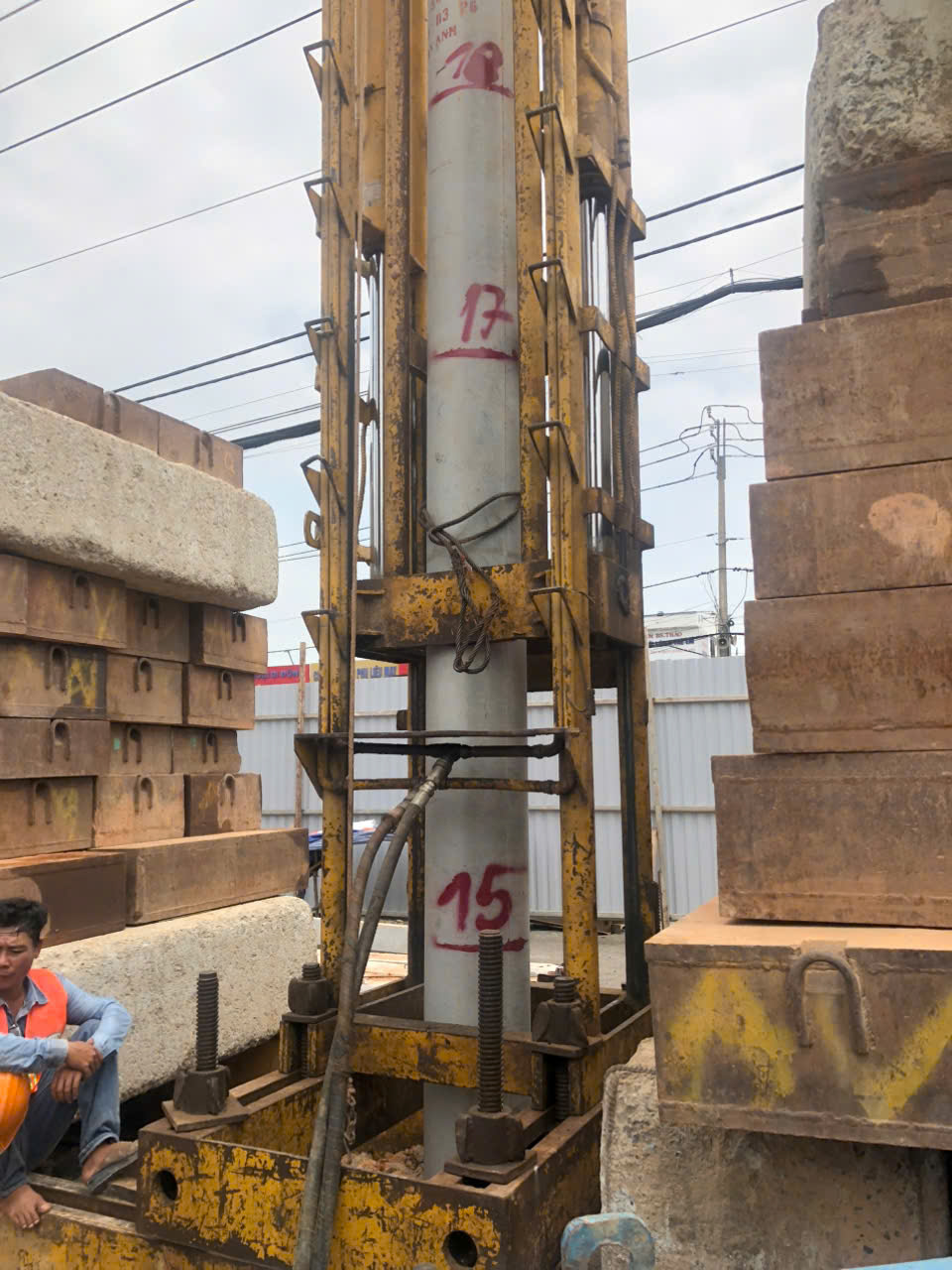Thi công ép cọc D350 Pmax 120 | Dự án Hệ thống  thu gom xử lý nước thải Trảng Bàng giai đoạn 2